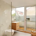 Lokka I Penthouse With Private Rooftop I 2 Bedrooms & 1 Bathroom Apartmán Oslo